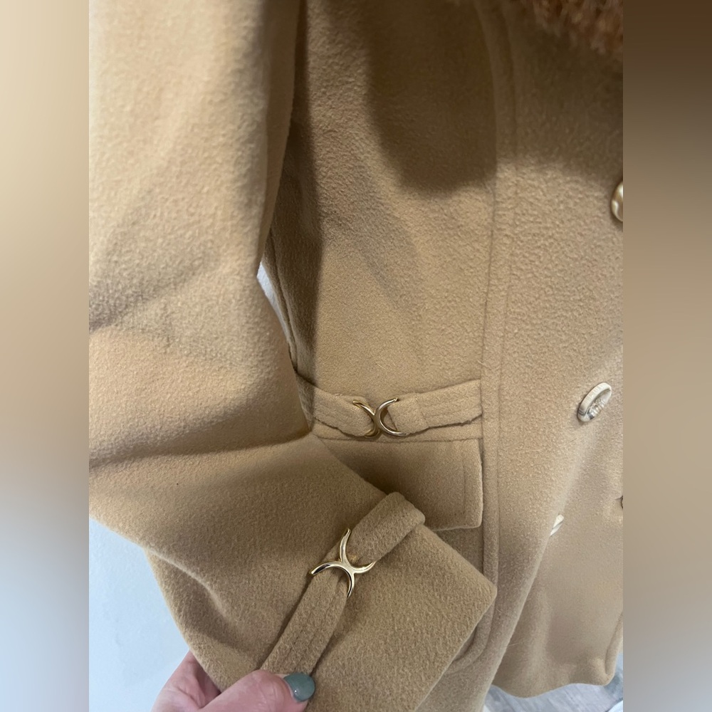 Real Fur Collar | Mob Wife Glam | Double Breasted | Vintage Wool Coat - Picture 4 of 6